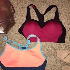 Medium sports bras